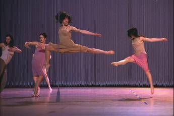 Anne Teresa de Keersmaeker debutta per Romaeuropa Festival con 'Rain' su musiche di Steve Reich Anne Teresa de Keersmaeker debutta per Romaeuropa Festival con 'Rain' su musiche di Steve Reich